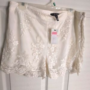 NWT lace overlay shorts